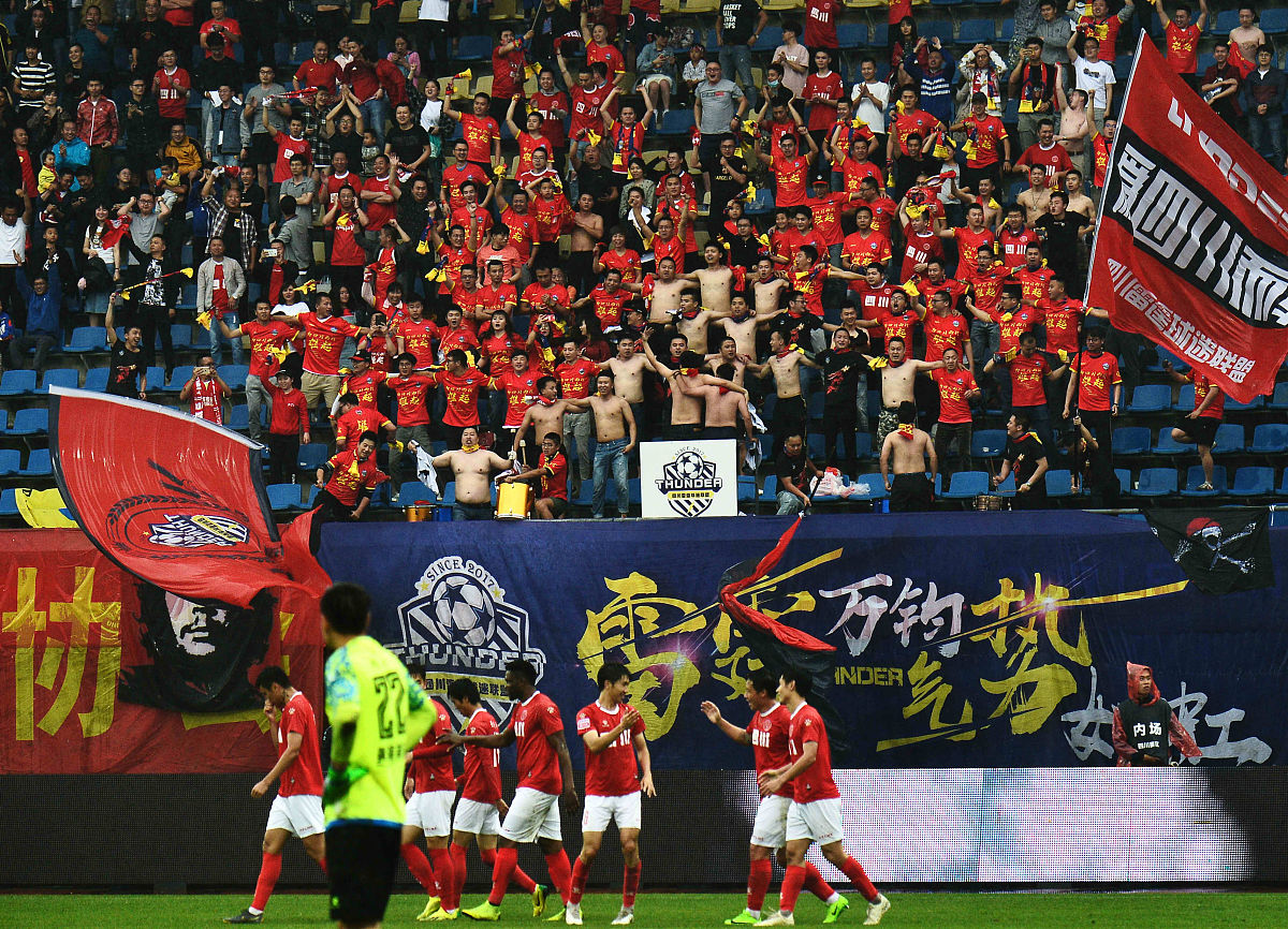 激动人心！国内球队在大赛上展现出巅峰状态的简单介绍