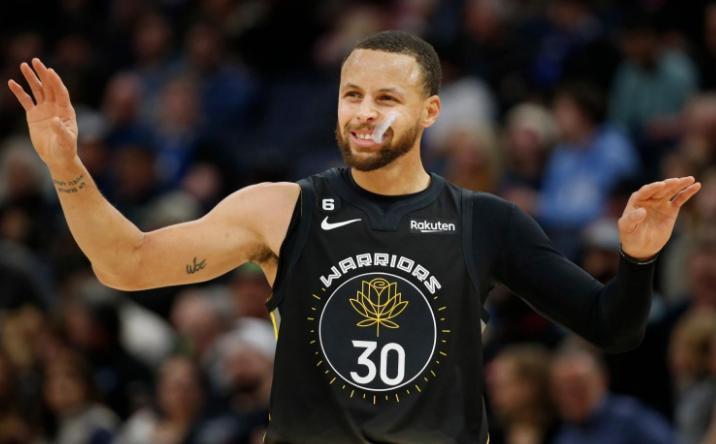 包含疯狂角逐：俄罗斯队以惊艳表现晋级的词条