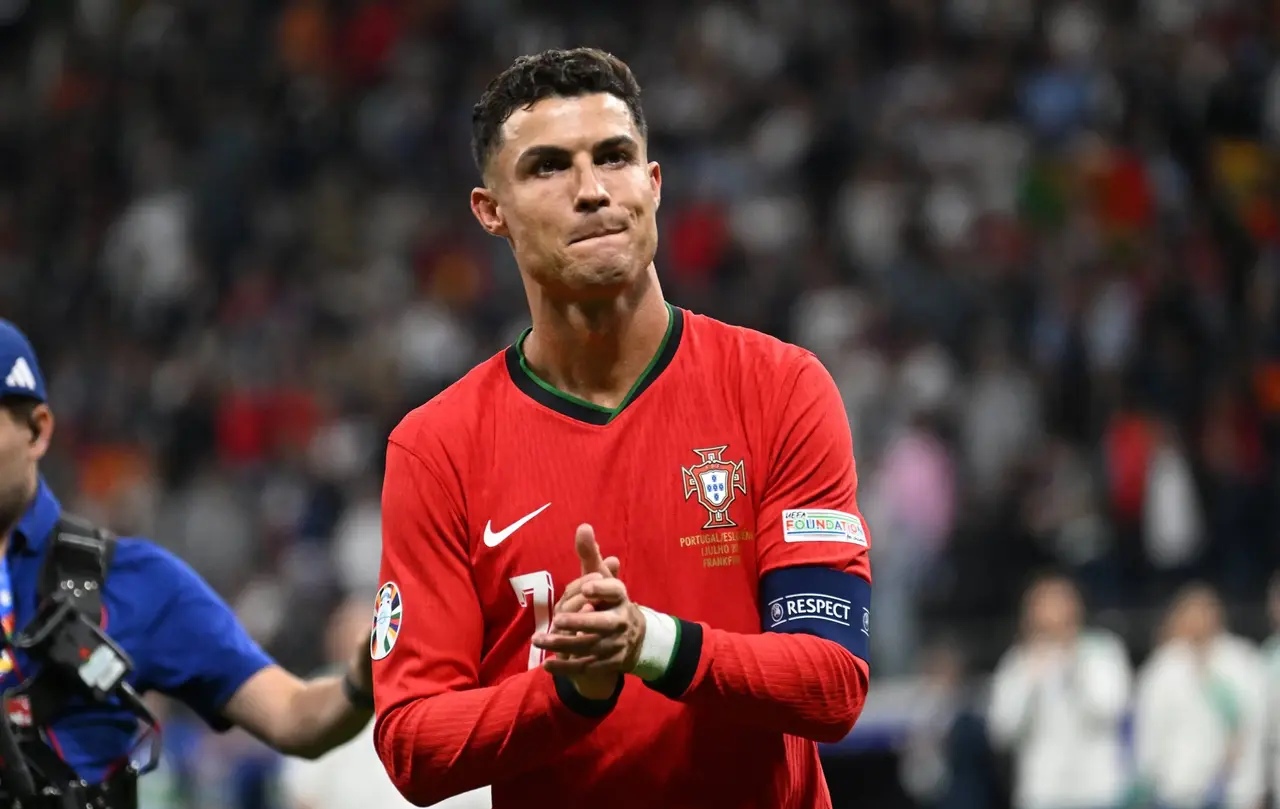 开云体育在线-关于葡萄牙队长领衔火线复出，率队闯入欧洲杯四强的信息