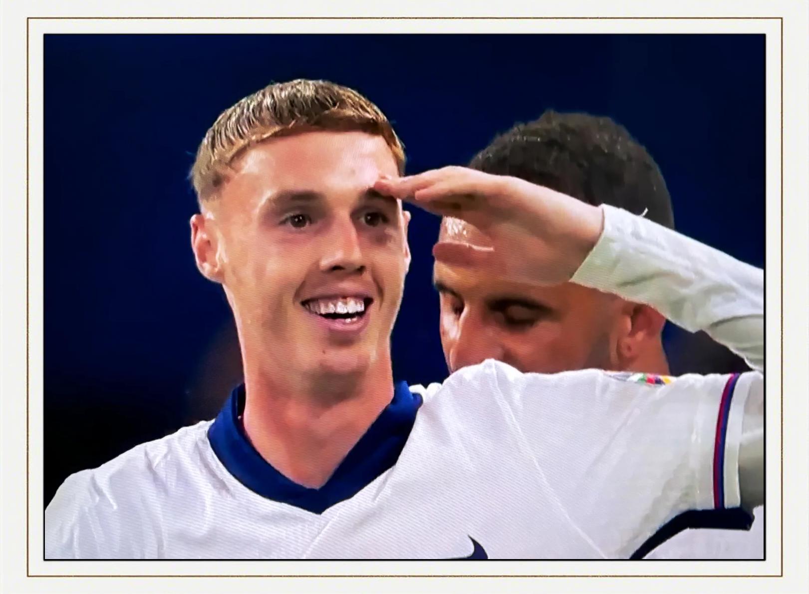 开云APP-西班牙运动员突击夺冠令人掌声不断