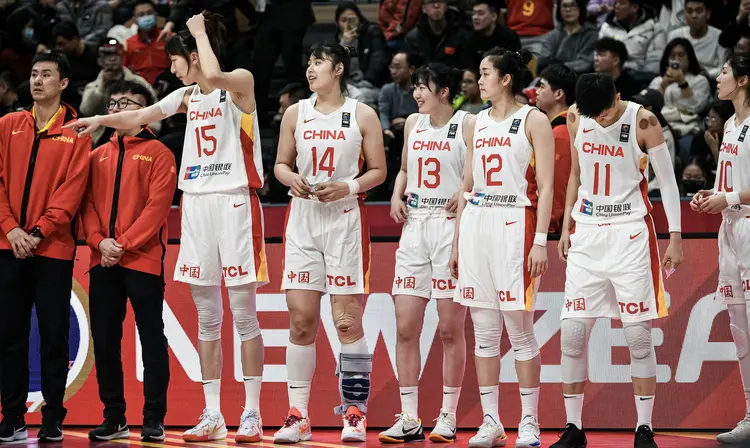 亚洲运动会女篮比赛：中国队顺利晋级