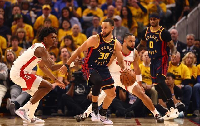 开云体育入口-震撼比赛！巨星球员展现实力