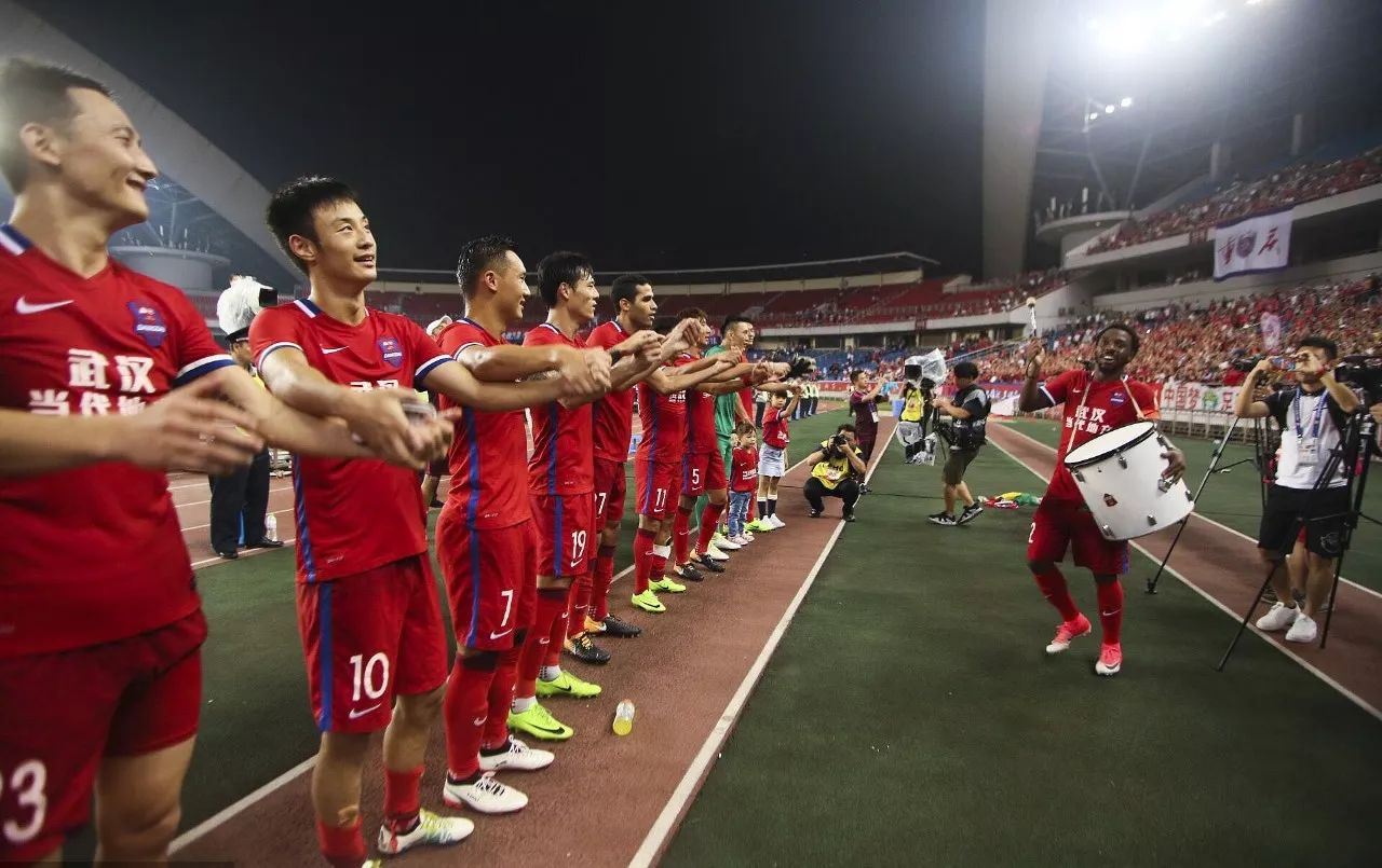 关于重庆力帆客场不敌广州富力，遭遇连败的信息