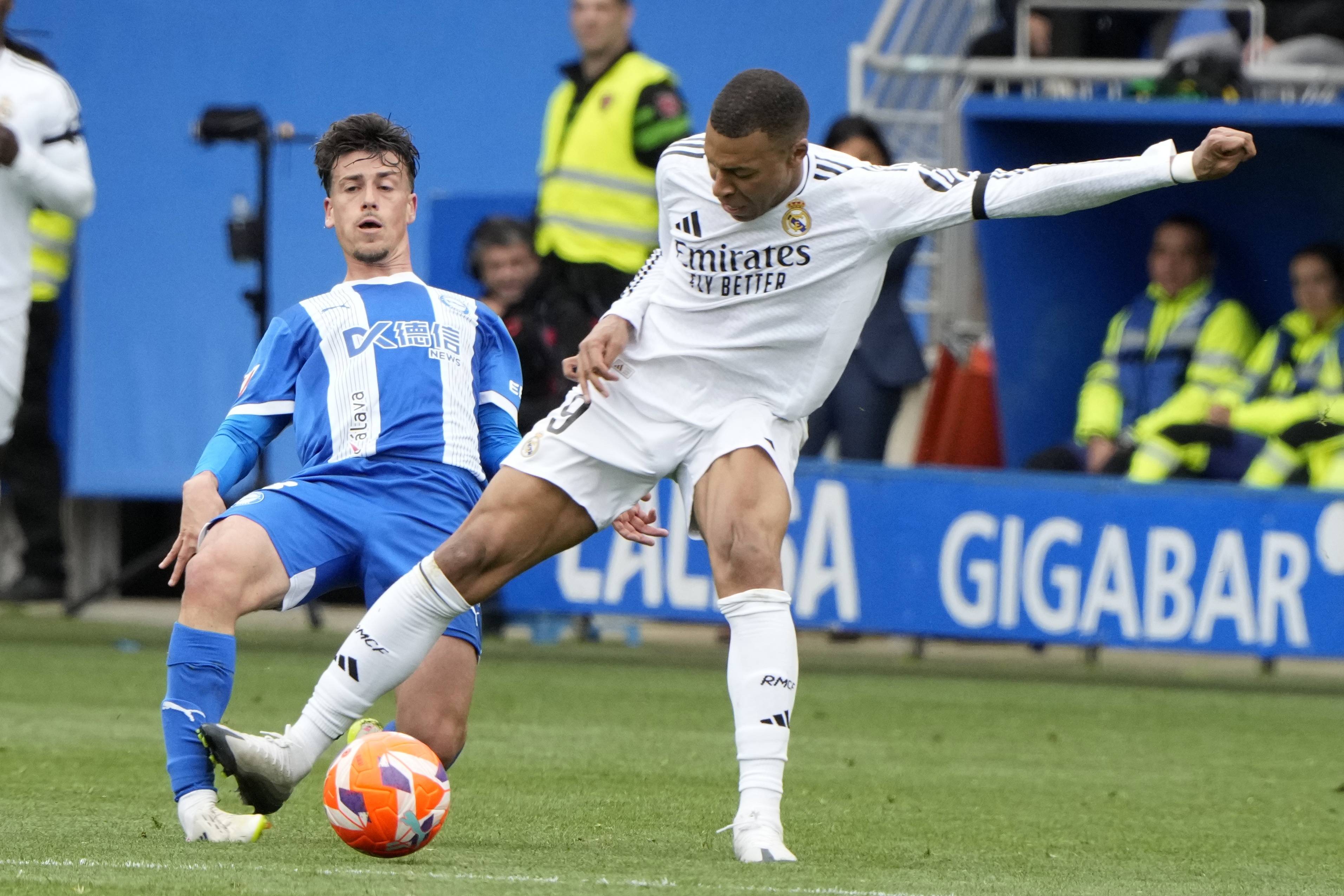 阿拉维斯客场完胜，进入联赛前四