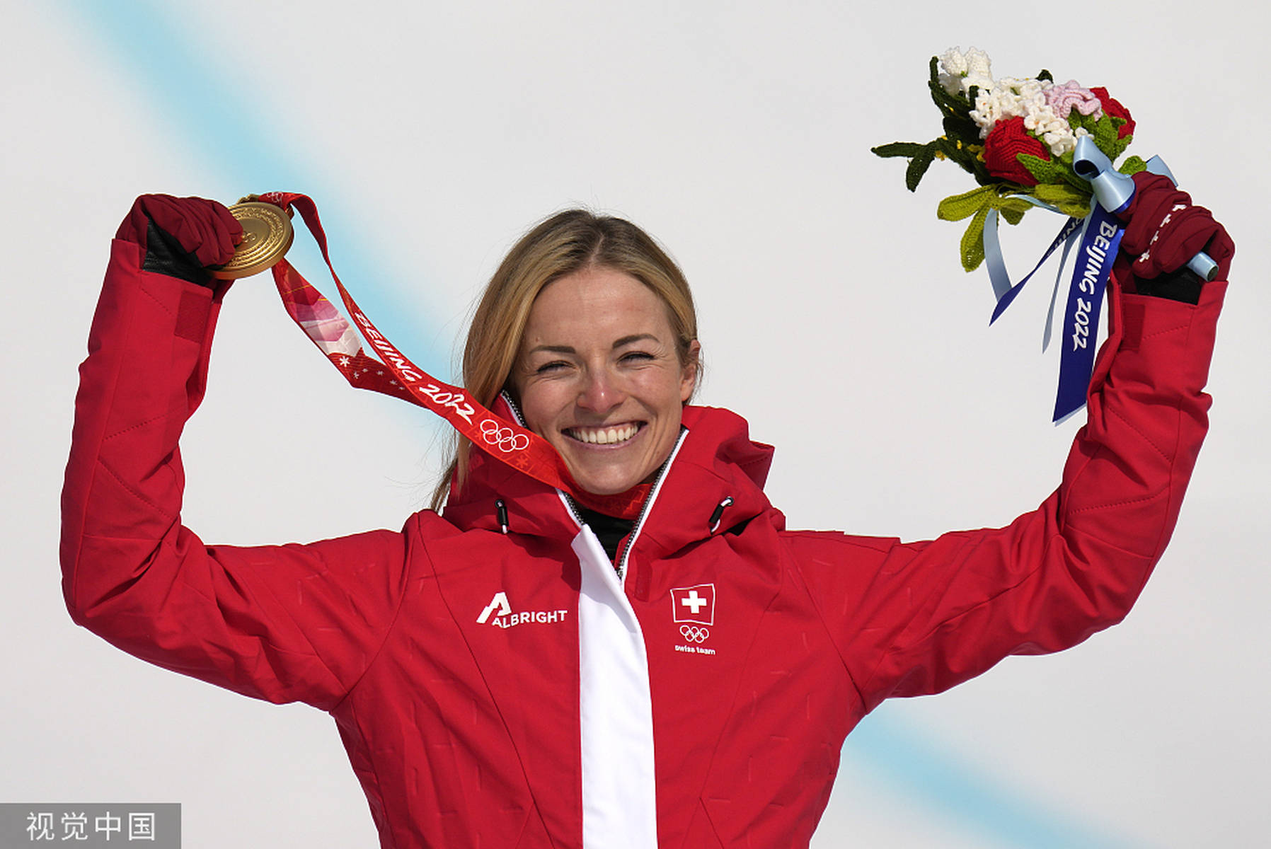 瑞士高山滑雪选手登上领奖台