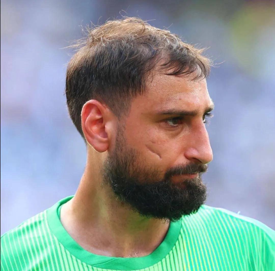 利物浦主帅考虑引进强力前锋