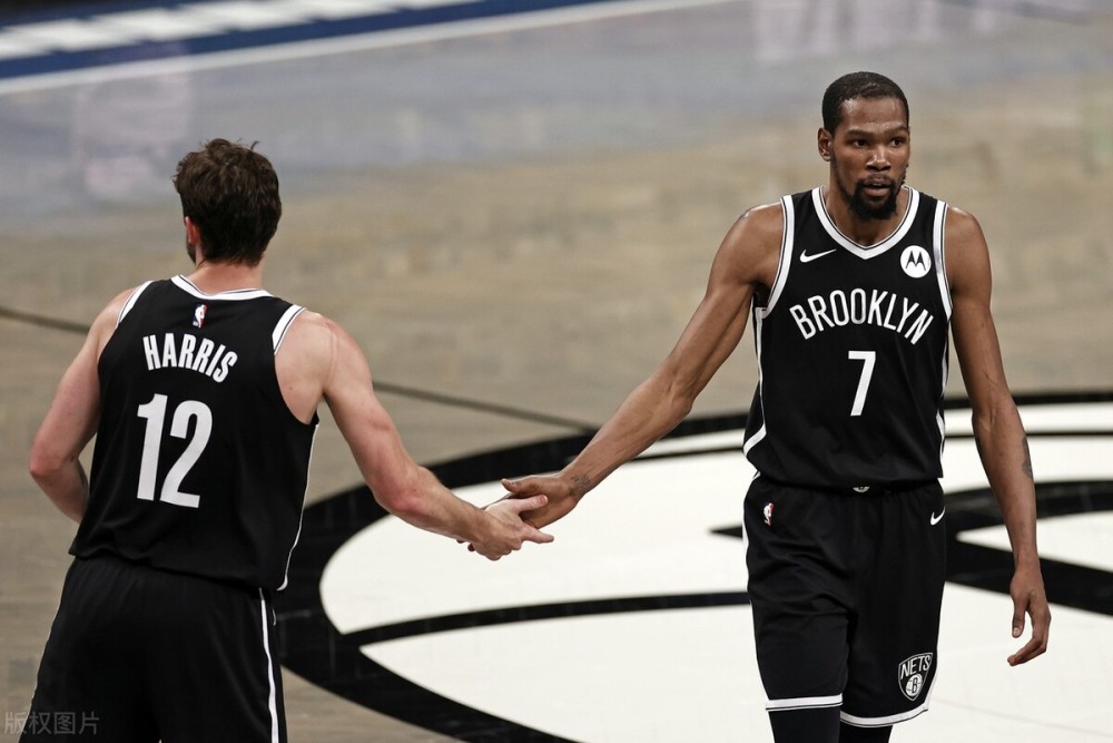 火箭力克篮网，伍德砍下20+20的两双成绩的简单介绍