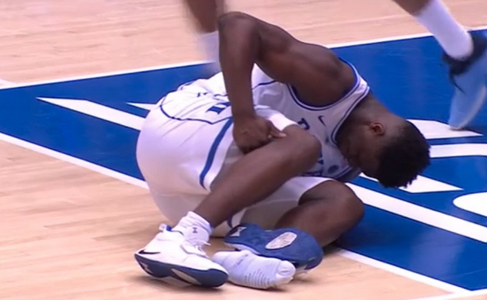 开云下载-S赛明星选手受伤退赛，引发热议的简单介绍