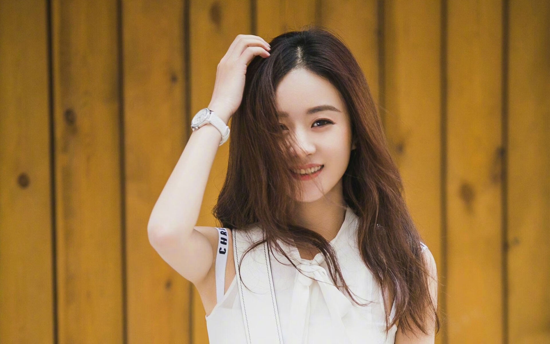 开云体育下载-绝望终场前2.1秒，他用一记耳光扇醒队友，引爆体育史最戏剧性绝杀！