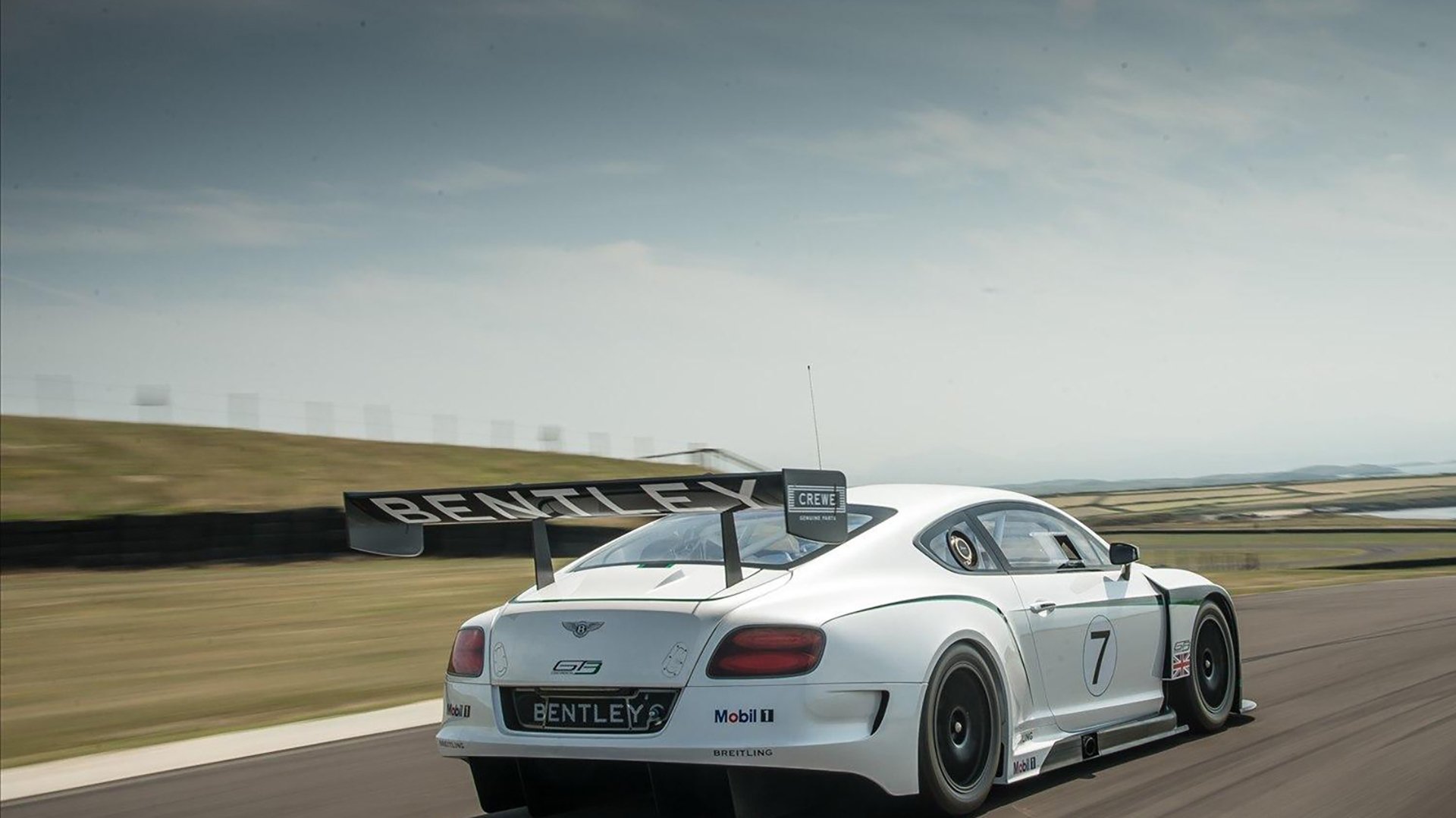 铁链与利刃,当米兰的防守艺术,撞上久保建英的致命变奏