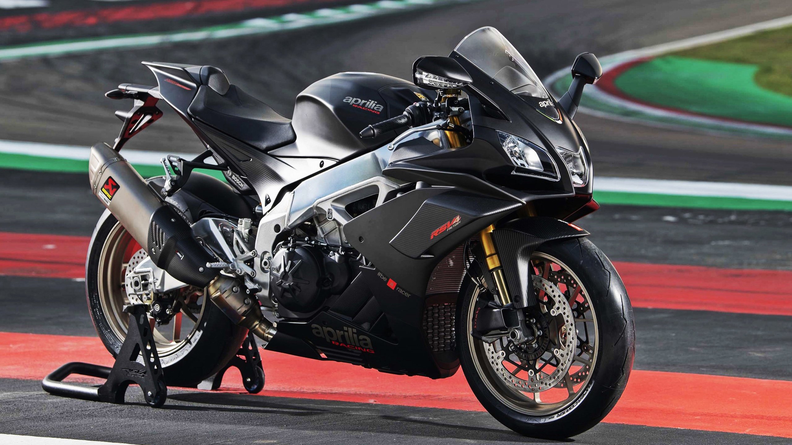 卡塞米罗一剑封喉,克罗地亚战术机器精准打穿埃及防线